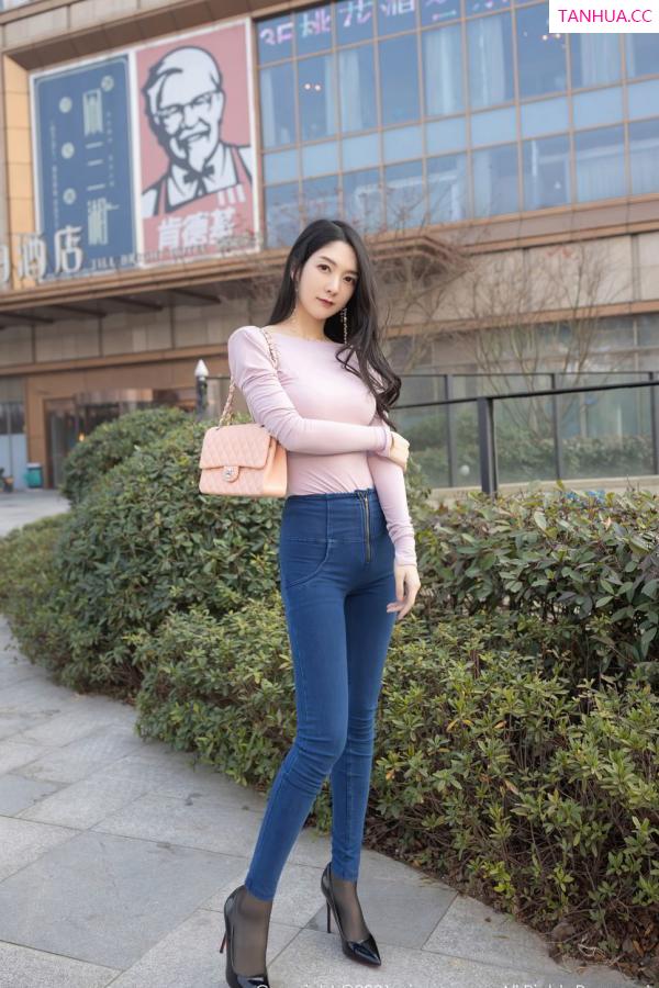 小琪  [XiuRen]高清写真图 2021.03.22 VOL.3227 Angela小热巴第16张图片